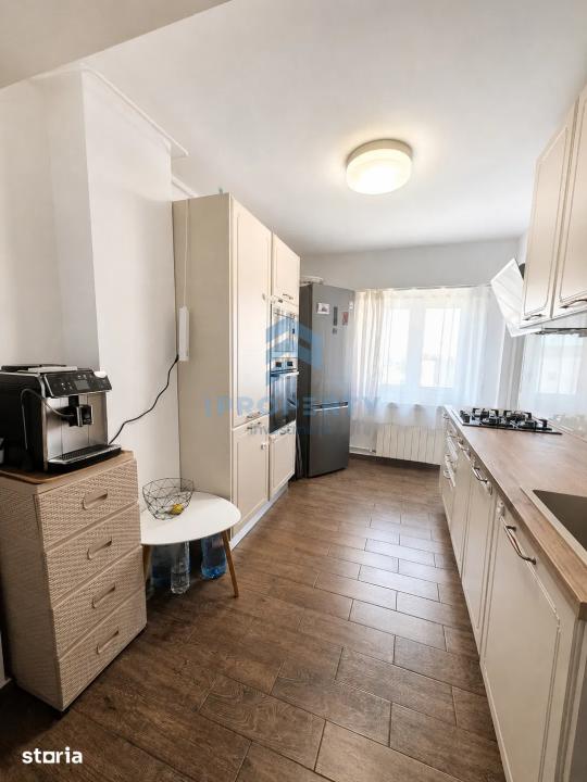 Închiriere Apartament 3 camere în Mircea Voda cu Centrala Proprie Renovat - fotografie proprietate 8