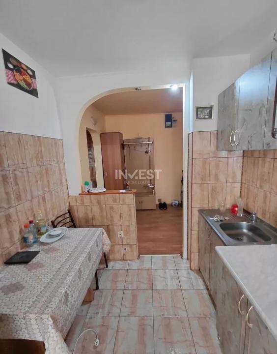 Apartament de 2 camere, decomandat, etaj intermediar - 2