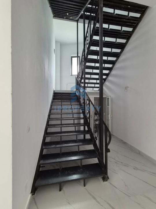 Vila 1200 mp Cismigiu Renovata cu parcare diverse activitati  - fotografie proprietate 20