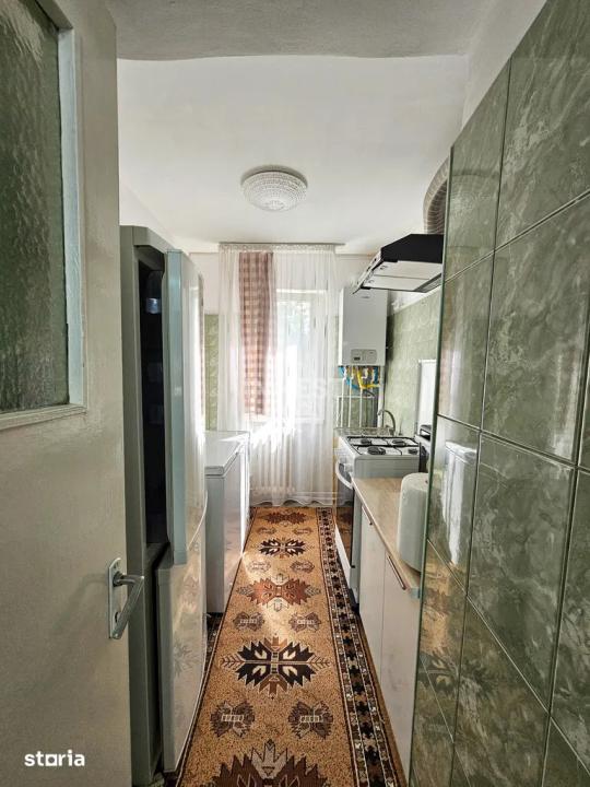 Vanzare-2 camere-Mircea cel Batran - 1