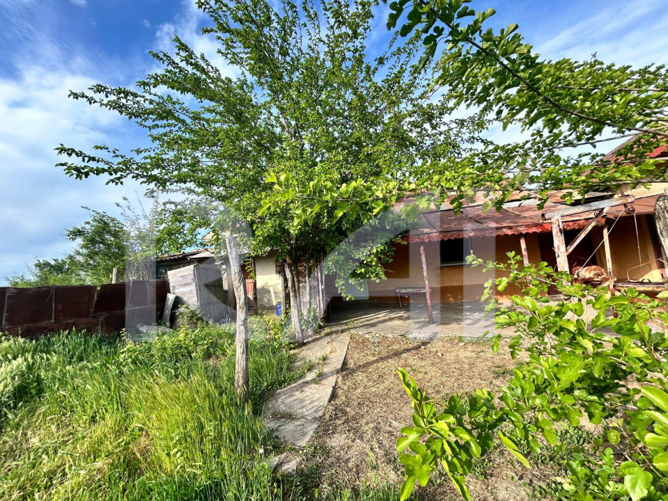Casa si teren in suprafata de 1400mp,Floresti Simnicul de Sus 59000Euro!