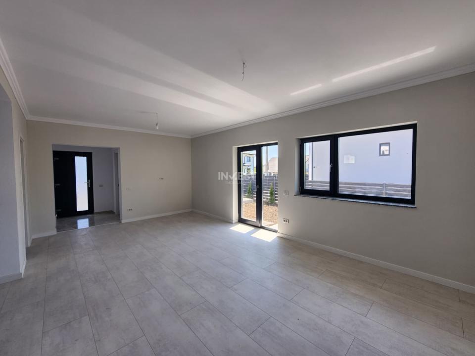CASA PREMIUM 4 CAMERE, 2 BAI, 115 MP UTILI, 400 MP TEREN, MIROSLAVA - 10