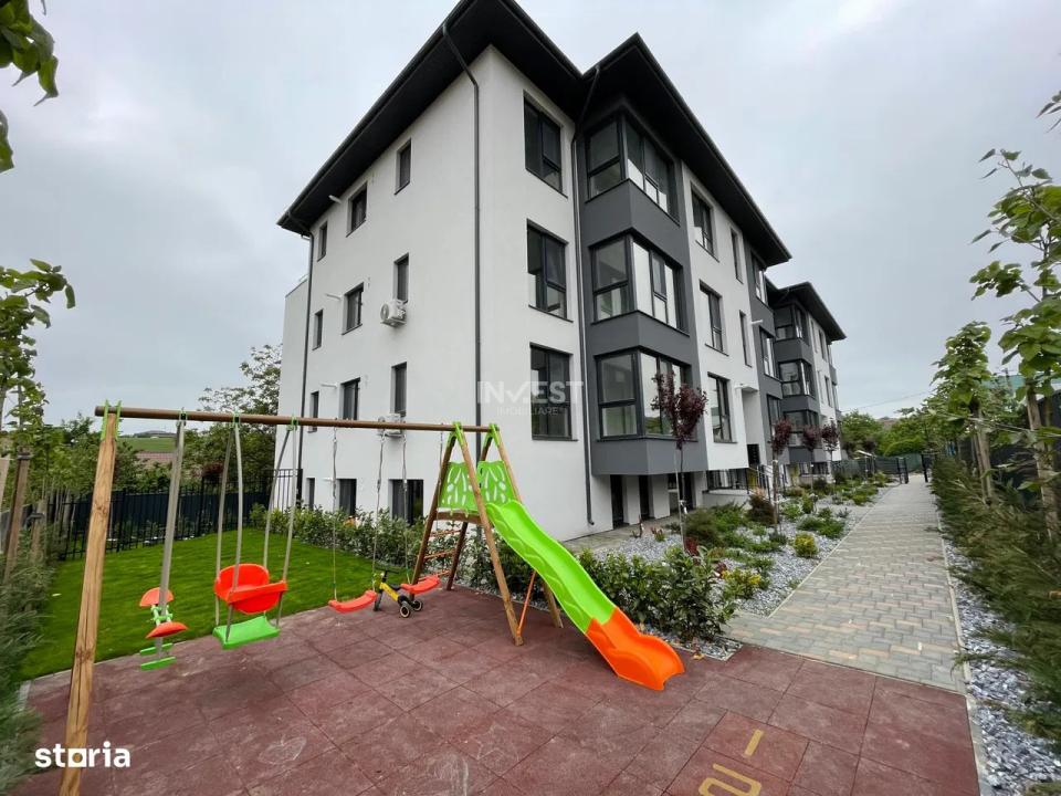 APARTAMENT CU 4 CAMERE , 2 bai , 96 mp utili , curte amenajata 55 mp, NICOLINA - 12