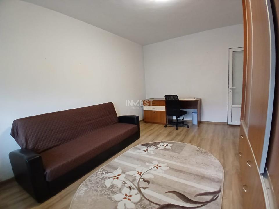 partament spațios cu 2 camere, decomandat, în Păcurari 400 € - 2