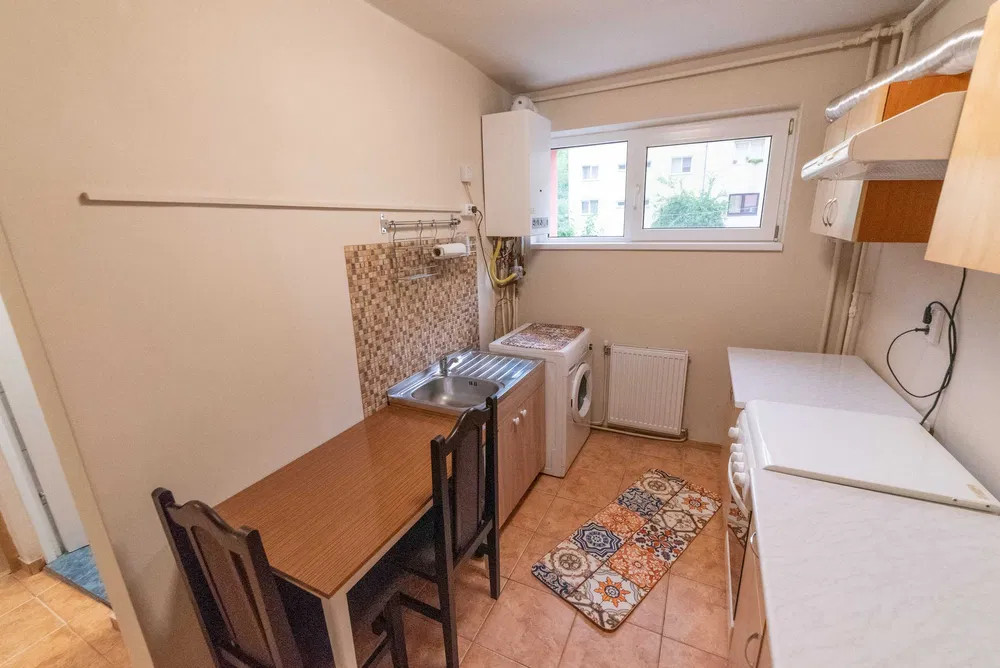 Apartament  de 2 camere decomandate , 55 mp utili, balcon, parcare, Grigorescu