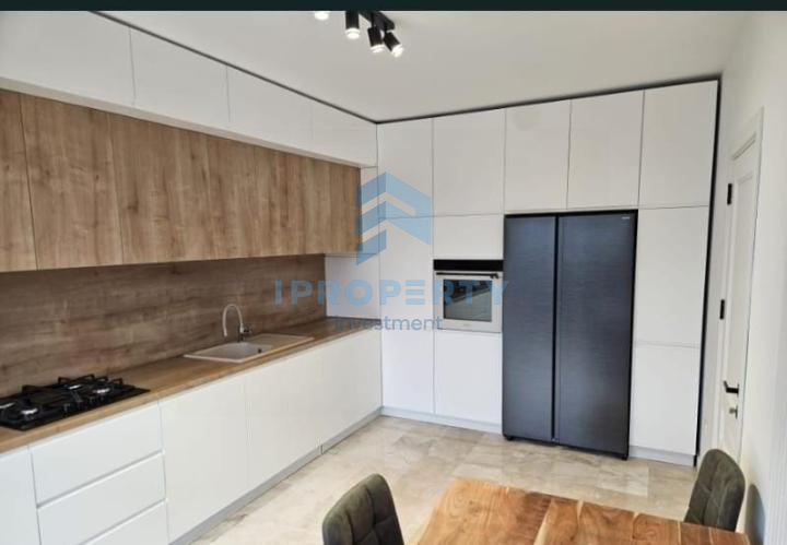 VANZARE Casă 4 camere în Ghencea, MOBILATA SI UTILATA MODERN, P+E+M - fotografie proprietate 8