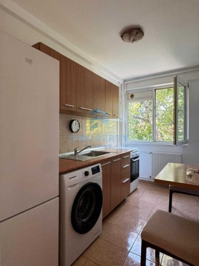 Închiriere Apartament 2 camere în Eroii Revolutiei 2 Min Metrou - fotografie proprietate 5