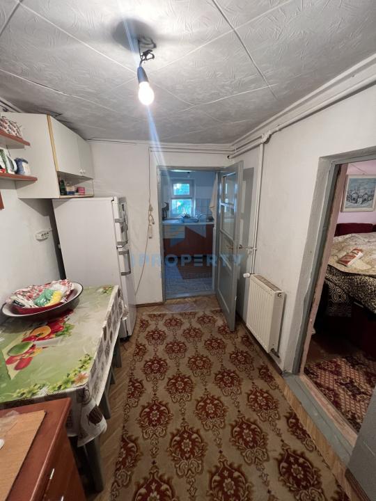 Casa de vanzare, teren 250m, Republica, Hala laminor - fotografie proprietate 9