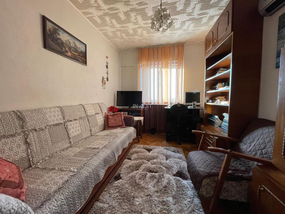 Apartament 4 camere, decomandat, zona Pacurari, Iasi  - 1