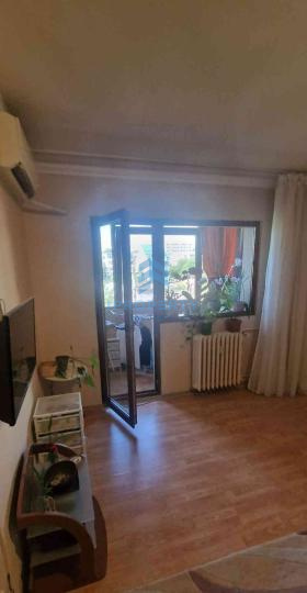 Apartament cu 2 camere in zona Titan Basarabia Etaj 2 - fotografie proprietate 10