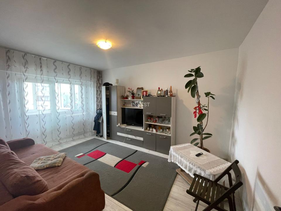 Apartament de vanzare, 2 camere, decomandat, zona Pacurari, Iasi - 2