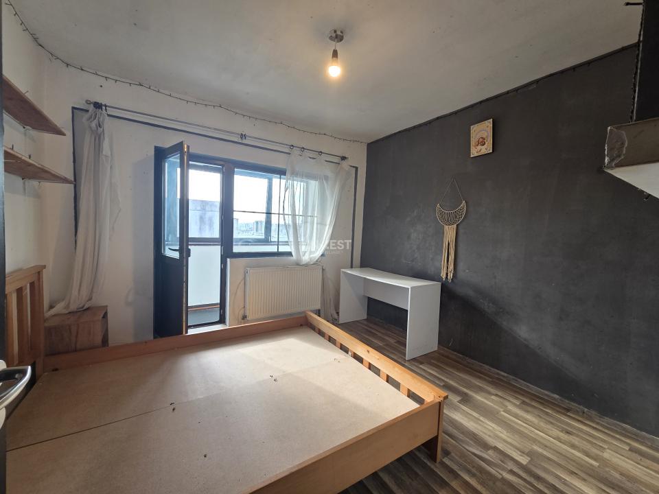 Apartament 4 camere-decomandat-Dacia - 2