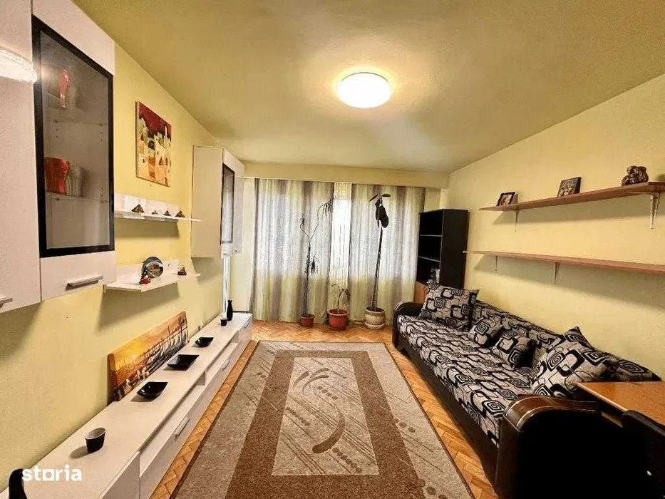 Apartament de 2 camere decomandate, 42 mp utili, balcon, Zona Manastur