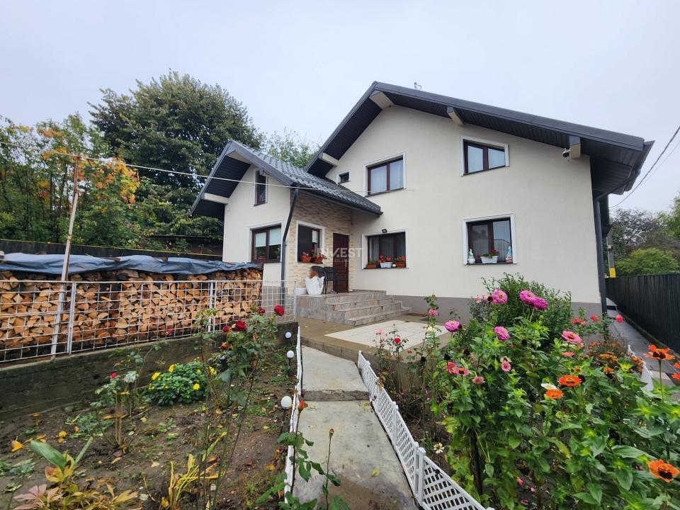 CASA INDIVIDUALA,4 CAMERE,CAPAT CUG - 110 mp utili, 513 mp teren - 1