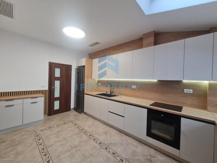 Spatiu Birou Herastrau Nordului 156 mp Etaj 5  - fotografie proprietate 9
