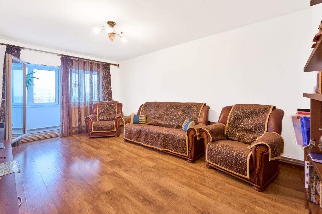 Apartament decomandat | 3 camere | zona Gara | luminos E-V