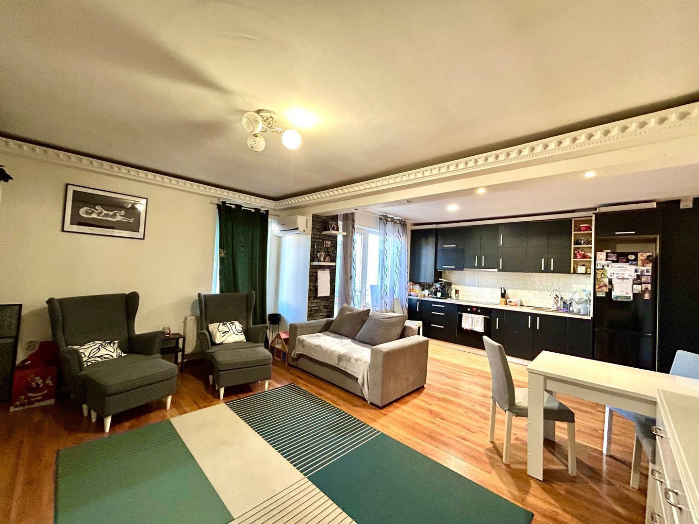 Apartament 3 camere | parcare | etaj intermediar | Sesul de Sus