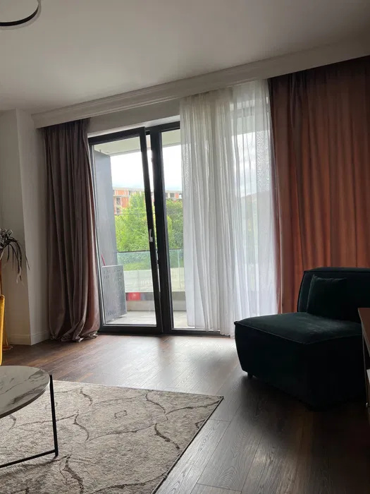 Apartament semidecomandat, 2 camere, Frunzisului