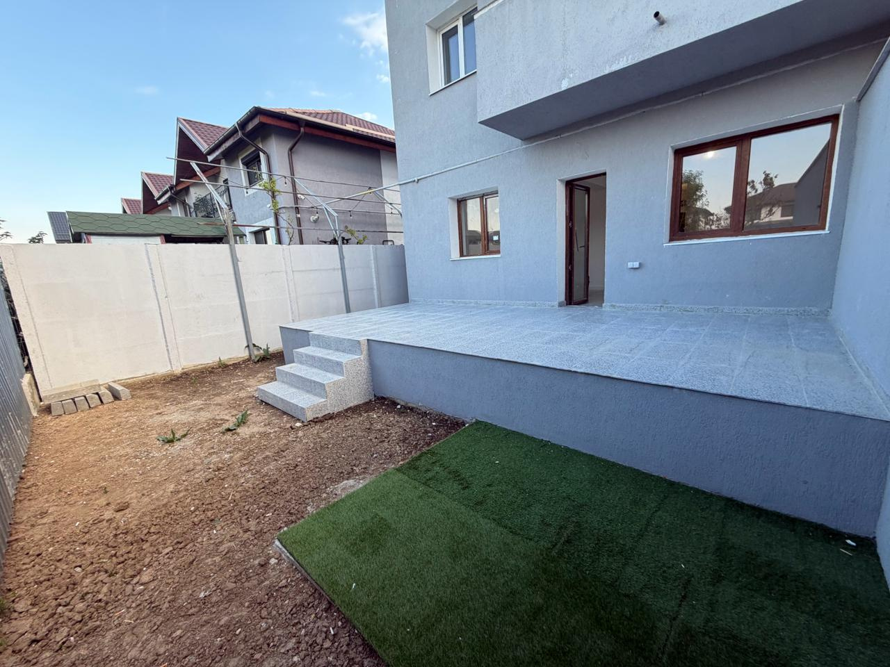 Magurele Oportunitate Rară 6 camere Două Apartamente la Pachet într-o Vilă