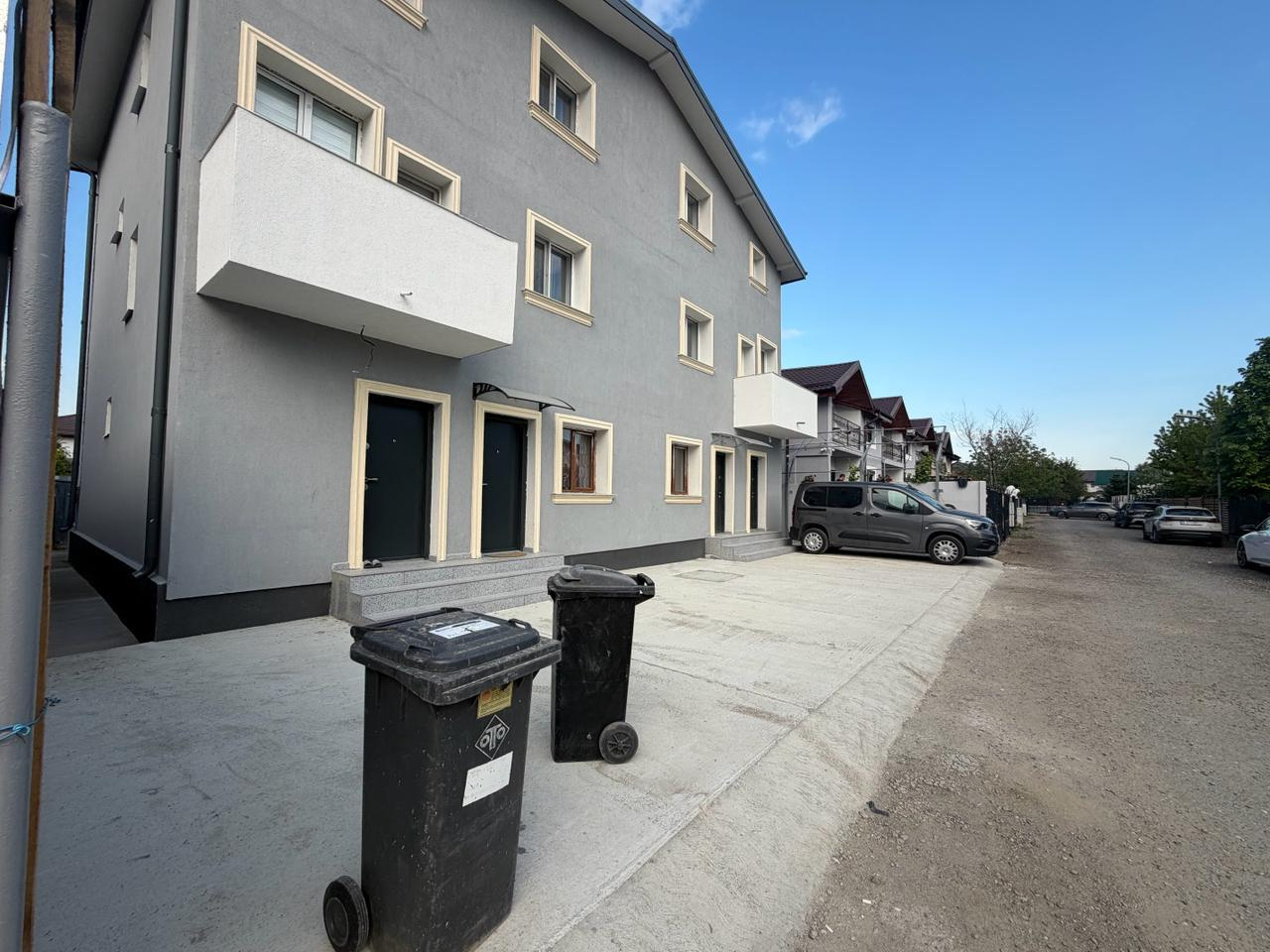 Magurele Oportunitate Rară 6 camere Două Apartamente la Pachet într-o Vilă