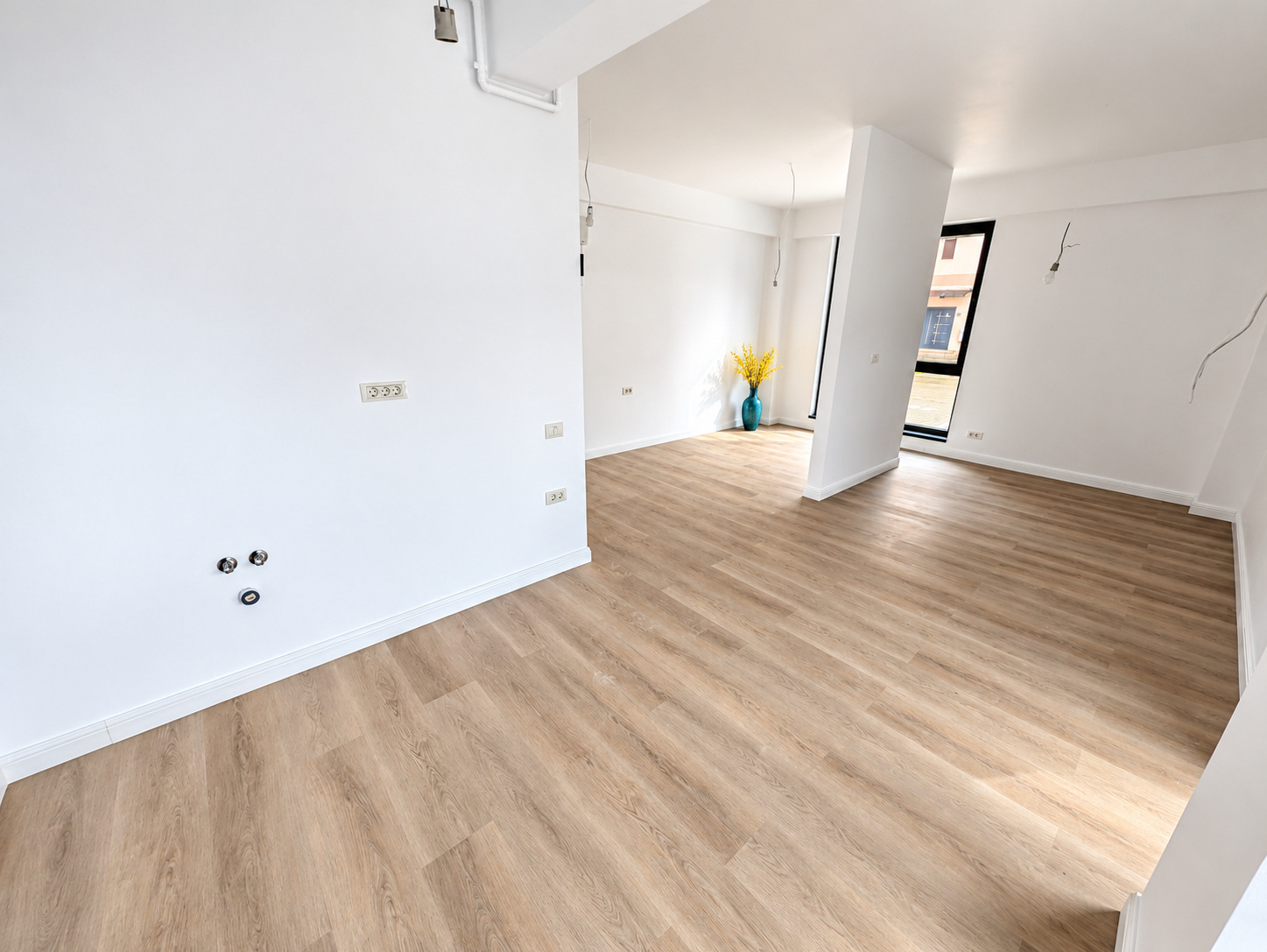 Garsonieră cu balcon, Westside Residence — P316793